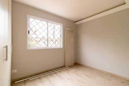 Quarto  de apartamento para alugar com 1 quarto, 40m² em Novo Mundo, Curitiba