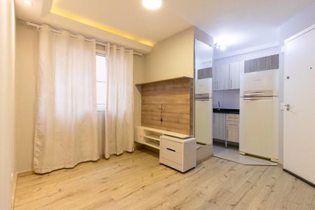 Sala de apartamento para alugar com 1 quarto, 40m² em Novo Mundo, Curitiba