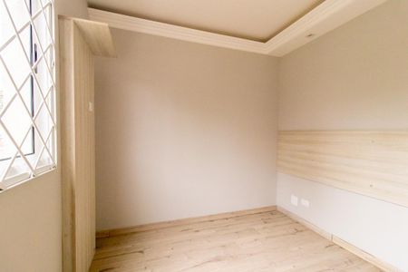 Quarto  de apartamento para alugar com 1 quarto, 40m² em Novo Mundo, Curitiba