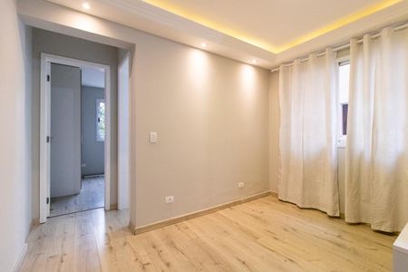Sala de apartamento para alugar com 1 quarto, 40m² em Novo Mundo, Curitiba