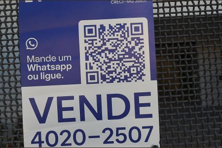 Casa à venda com 360m², 4 quartos e 2 vagasPlaca Instalada 29-04-2026-UNRX-37