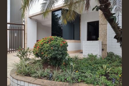 Apartamento à venda com 167m², 4 quartos e 2 vagas Apartamento à venda com 167m², 4 quartos e 2 vagasFachada
