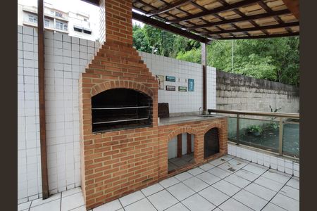 Apartamento à venda com 167m², 4 quartos e 2 vagas Apartamento à venda com 167m², 4 quartos e 2 vagasÁrea comum - Churrasqueira