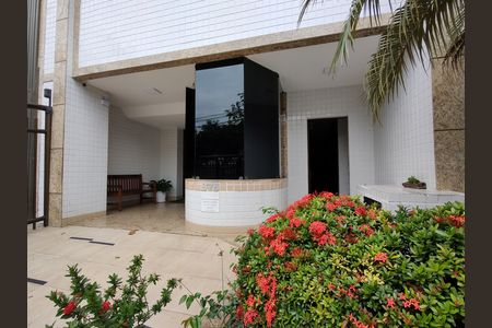 Apartamento à venda com 167m², 4 quartos e 2 vagas Apartamento à venda com 167m², 4 quartos e 2 vagasFachada e portaria