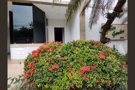 Apartamento à venda com 167m², 4 quartos e 2 vagas Apartamento à venda com 167m², 4 quartos e 2 vagasFachada e portaria