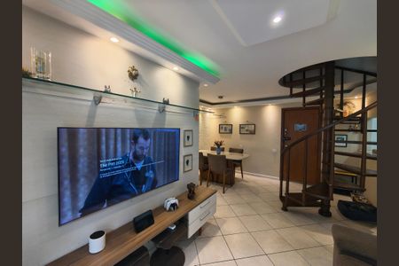 Apartamento à venda com 167m², 4 quartos e 2 vagas Apartamento à venda com 167m², 4 quartos e 2 vagasSala