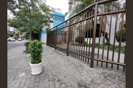 Apartamento à venda com 167m², 4 quartos e 2 vagas Apartamento à venda com 167m², 4 quartos e 2 vagasFachada