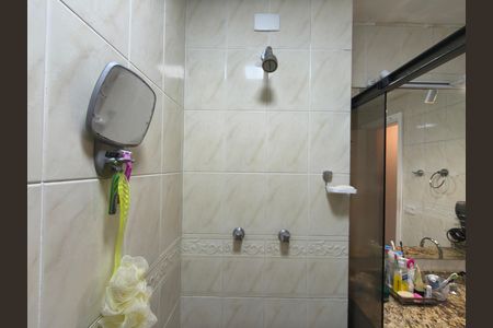 Apartamento à venda com 167m², 4 quartos e 2 vagas Apartamento à venda com 167m², 4 quartos e 2 vagasBanheiro da Suíte