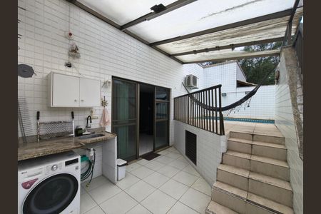 Apartamento à venda com 167m², 4 quartos e 2 vagas Apartamento à venda com 167m², 4 quartos e 2 vagasCobertura