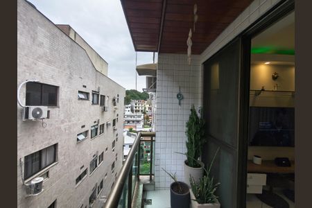 Apartamento à venda com 167m², 4 quartos e 2 vagas Apartamento à venda com 167m², 4 quartos e 2 vagasVaranda