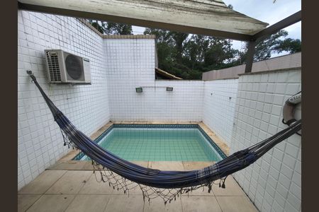 Apartamento à venda com 167m², 4 quartos e 2 vagas Apartamento à venda com 167m², 4 quartos e 2 vagasPiscina