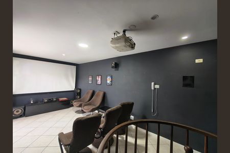 Apartamento à venda com 167m², 4 quartos e 2 vagas Apartamento à venda com 167m², 4 quartos e 2 vagasSala 2