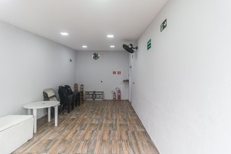 Casa de condomínio para alugar com 64m², 1 quarto e 2 vagasÁrea comum - Salão de festas