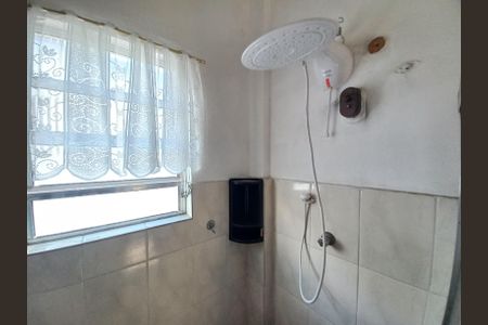Banheiro de apartamento para alugar com 1 quarto, 44m² em Centro, São Vicente