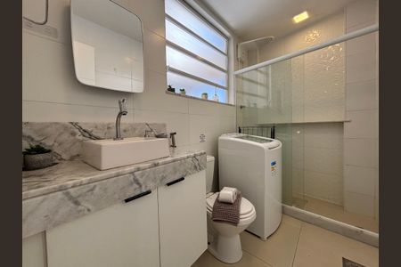 Apartamento à venda com 32m², 1 quarto e sem vagaBanheiro social