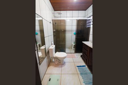 Casa à venda com 140m², 4 quartos e 2 vagasBanheiro 1