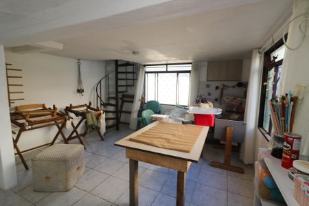 Casa à venda com 140m², 4 quartos e 2 vagasQuarto 3