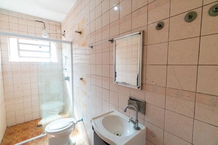 Casa para alugar com 75m², 2 quartos e 1 vaga Casa para alugar com 75m², 2 quartos e 1 vagaBanheiro