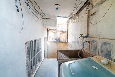 Casa para alugar com 75m², 2 quartos e 1 vaga Casa para alugar com 75m², 2 quartos e 1 vagaLavanderia