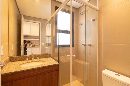 Banheiro de kitnet/studio para alugar com 0 quarto, 22m² em Vila Mariana, São Paulo