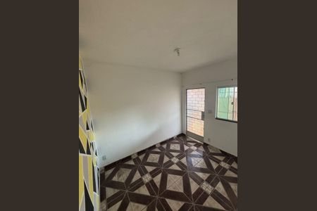 Sala de casa para alugar com 2 quartos, 60m² em Boaçu, São Gonçalo