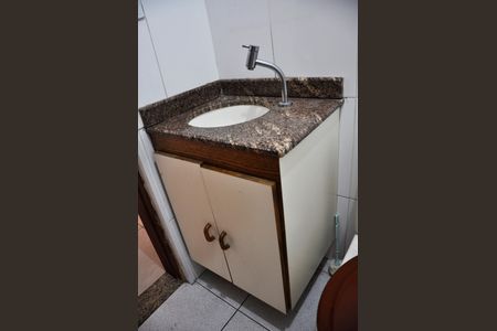 Casa à venda com 128m², 3 quartos e 3 vagas