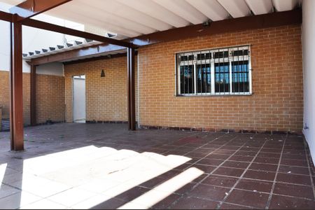 Casa à venda com 128m², 3 quartos e 3 vagas