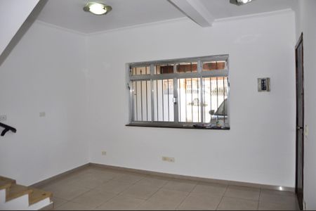 Casa à venda com 3 quartos, 128m² em Jardim Monjolo, São Paulo
