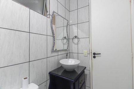 Banheiro de apartamento para alugar com 2 quartos, 41m² em Cidade Líder, São Paulo