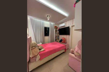 Quarto de casa para alugar com 4 quartos, 200m² em Vila Cristina, Contagem