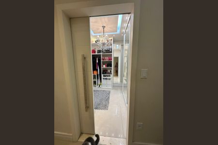 Quarto de casa para alugar com 4 quartos, 200m² em Vila Cristina, Contagem