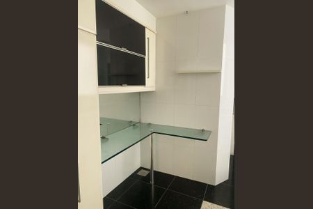 Apartamento à venda com 100m², 4 quartos e 2 vagasBanheiro