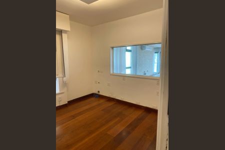 Apartamento à venda com 100m², 4 quartos e 2 vagasQuarto