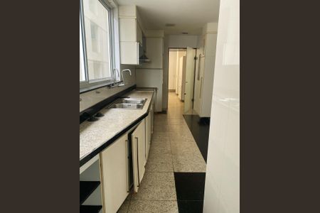 Apartamento à venda com 100m², 4 quartos e 2 vagasCozinha