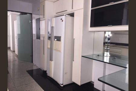 Apartamento à venda com 100m², 4 quartos e 2 vagasÁrea de Serviço