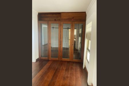 Apartamento à venda com 100m², 4 quartos e 2 vagasQuarto