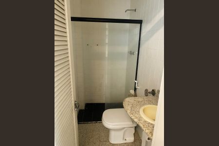 Apartamento à venda com 100m², 4 quartos e 2 vagasBanheiro 