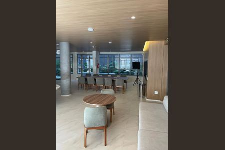 Apartamento para alugar com 40m², 2 quartos e sem vagaÁrea externa