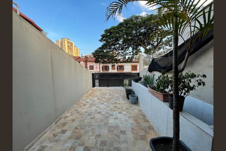Casa à venda com 80m², 2 quartos e 2 vagas Casa à venda com 80m², 2 quartos e 2 vagasVaranda Quarto 2