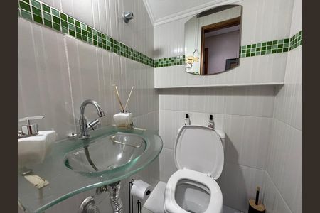 Casa à venda com 80m², 2 quartos e 2 vagas Casa à venda com 80m², 2 quartos e 2 vagasLavabo