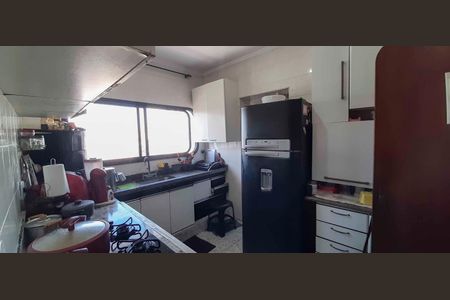 Apartamento à venda com 140m², 4 quartos e 2 vagasCozinha
