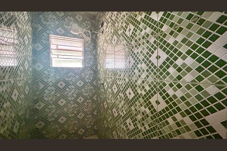 Banheiro  de casa para alugar com 1 quarto, 38m² em Parque Maria Helena, Guarulhos