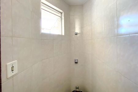 Apartamento para alugar com 90m², 3 quartos e 2 vagas Apartamento para alugar com 90m², 3 quartos e 2 vagasBanheiro de serviço