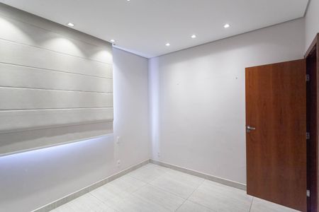 Apartamento para alugar com 80m², 3 quartos e 1 vagaSuíte 