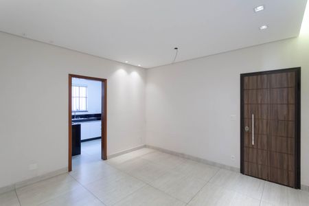 Sala de apartamento para alugar com 3 quartos, 80m² em Planalto, Belo Horizonte