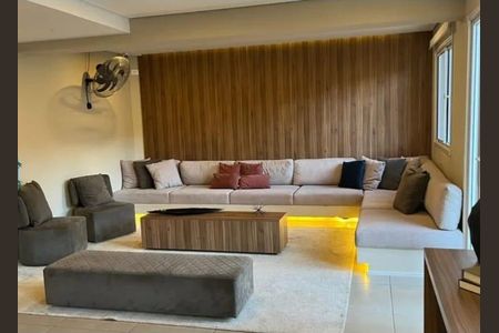 Apartamento à venda com 28m², 1 quarto e sem vaga Apartamento à venda com 28m², 1 quarto e sem vagaHall Social