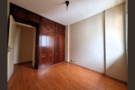 Apartamento para alugar com 68m², 2 quartos e 2 vagasFoto 01