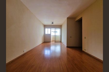 Apartamento para alugar com 68m², 2 quartos e 2 vagasFoto 01
