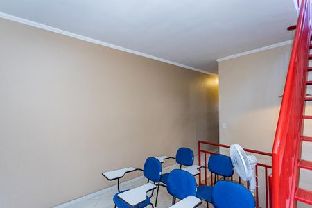 Casa à venda com 280m², 3 quartos e 3 vagas Casa à venda com 280m², 3 quartos e 3 vagasEspaço multiuso