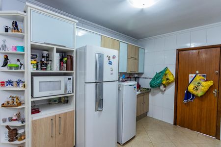 Casa à venda com 280m², 3 quartos e 3 vagas Casa à venda com 280m², 3 quartos e 3 vagasCopa e cozinha